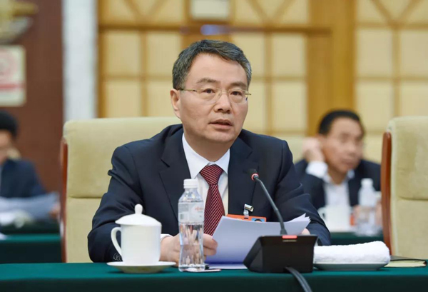 關注油耗子、公路三亂、從業(yè)資格證!徐冠巨代表講出心聲