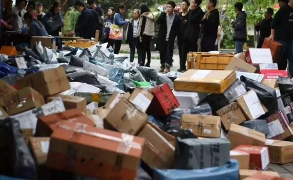 醫(yī)療廢品重制成快遞袋流回市場！物流包裝污染超乎想象